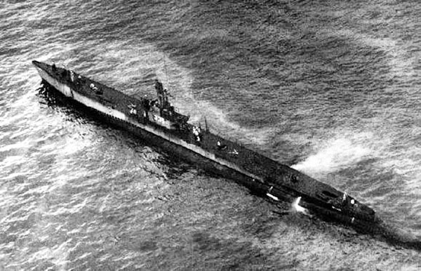 USS Dentuda (SS-335) 1946