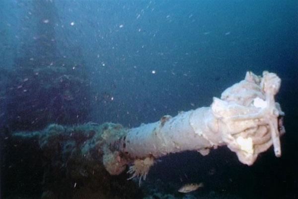 USS Wahoo - Photo 02