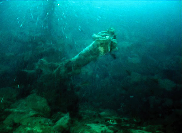 USS Wahoo - Photo 12